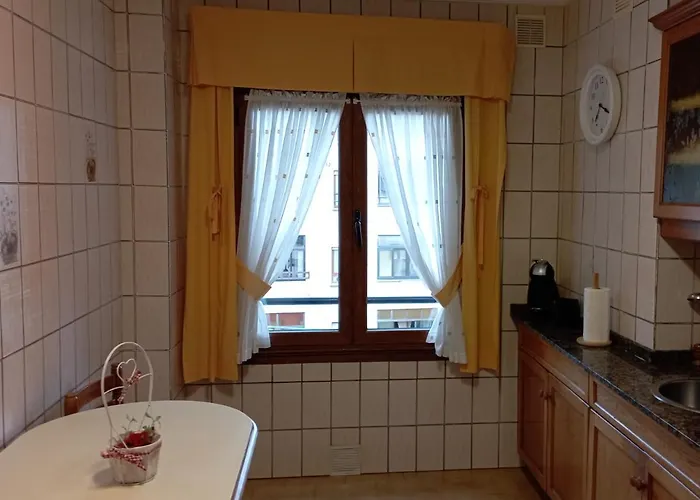 El Balcön De Avilés, Acogedor Con Garaje En Centro Histórico, Apartamento Avilés